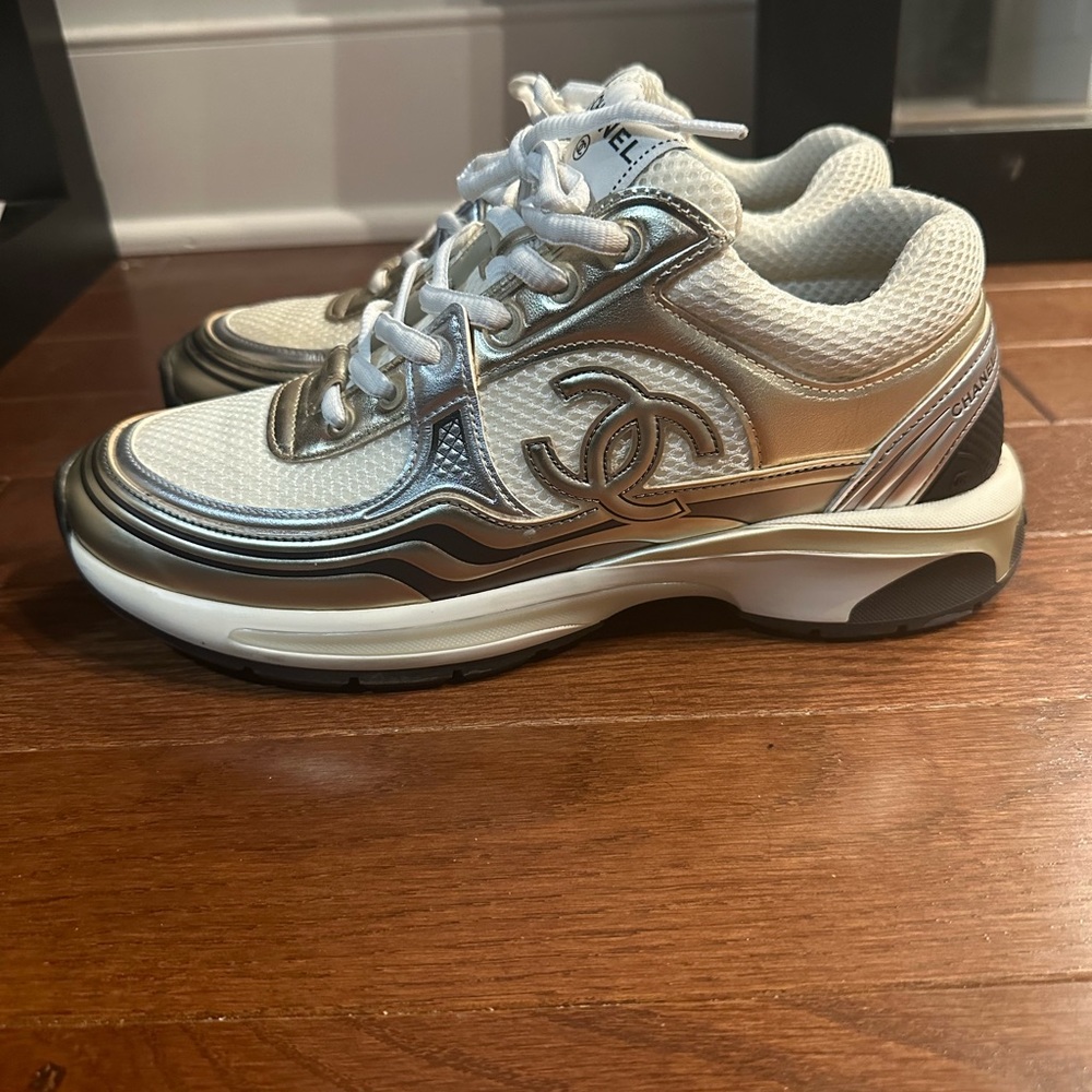 Chanel sneakers gold/silver